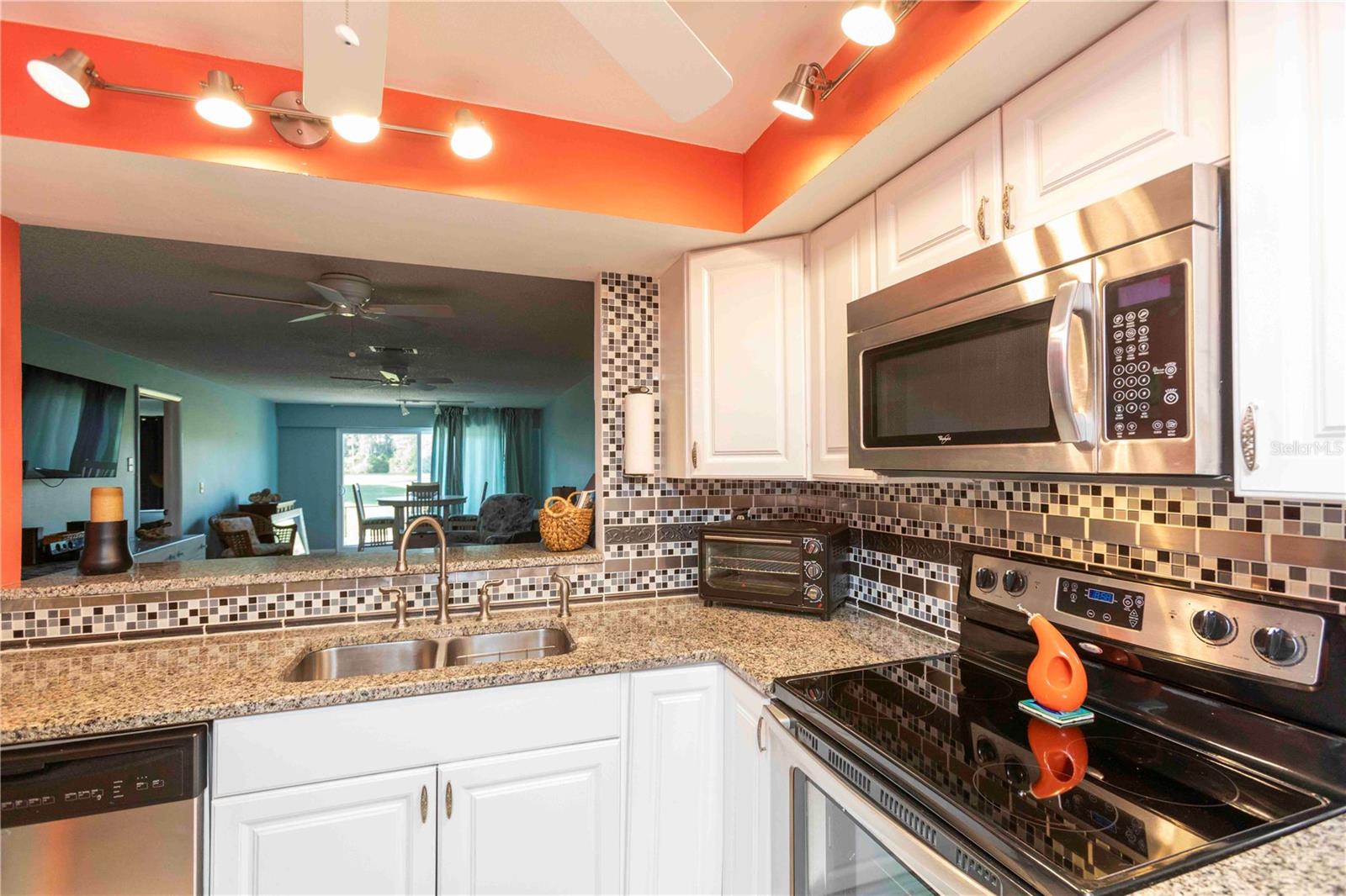 07 SPGS VILLAS CONDO - Residential