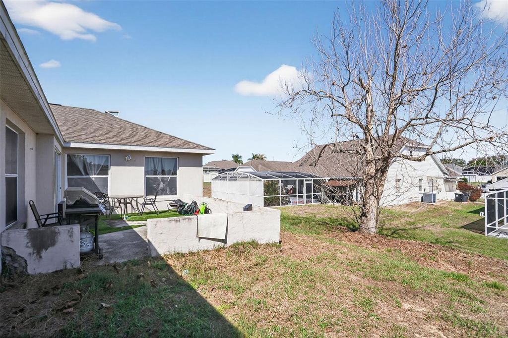 Photo of 5564 Loma Vista Loop, Davenport, FL 33896 (MLS # A4686167)