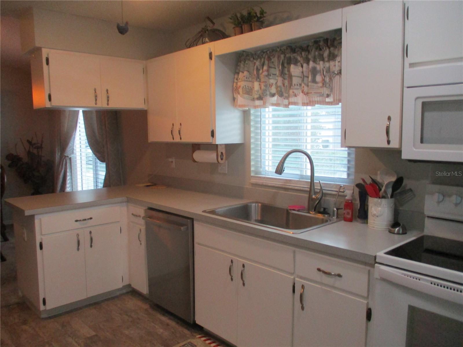 MANCHESTER II CONDO - Residential Lease