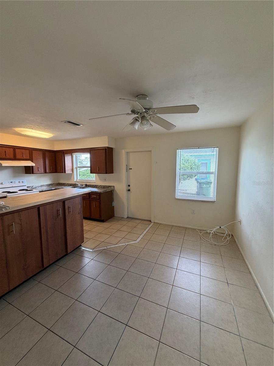 GULF GATE MANOR - Residential Lease