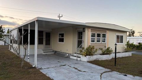 Photo of 530 Sun Up Street, North Fort Myers, FL 33917 (MLS # P4937633)