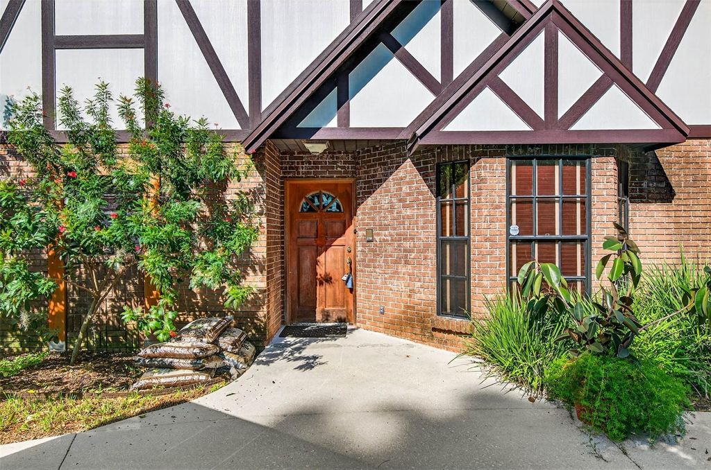 Photo of 439 Summit Chase Drive, Valrico, FL 33594 (MLS # TB8430524)
