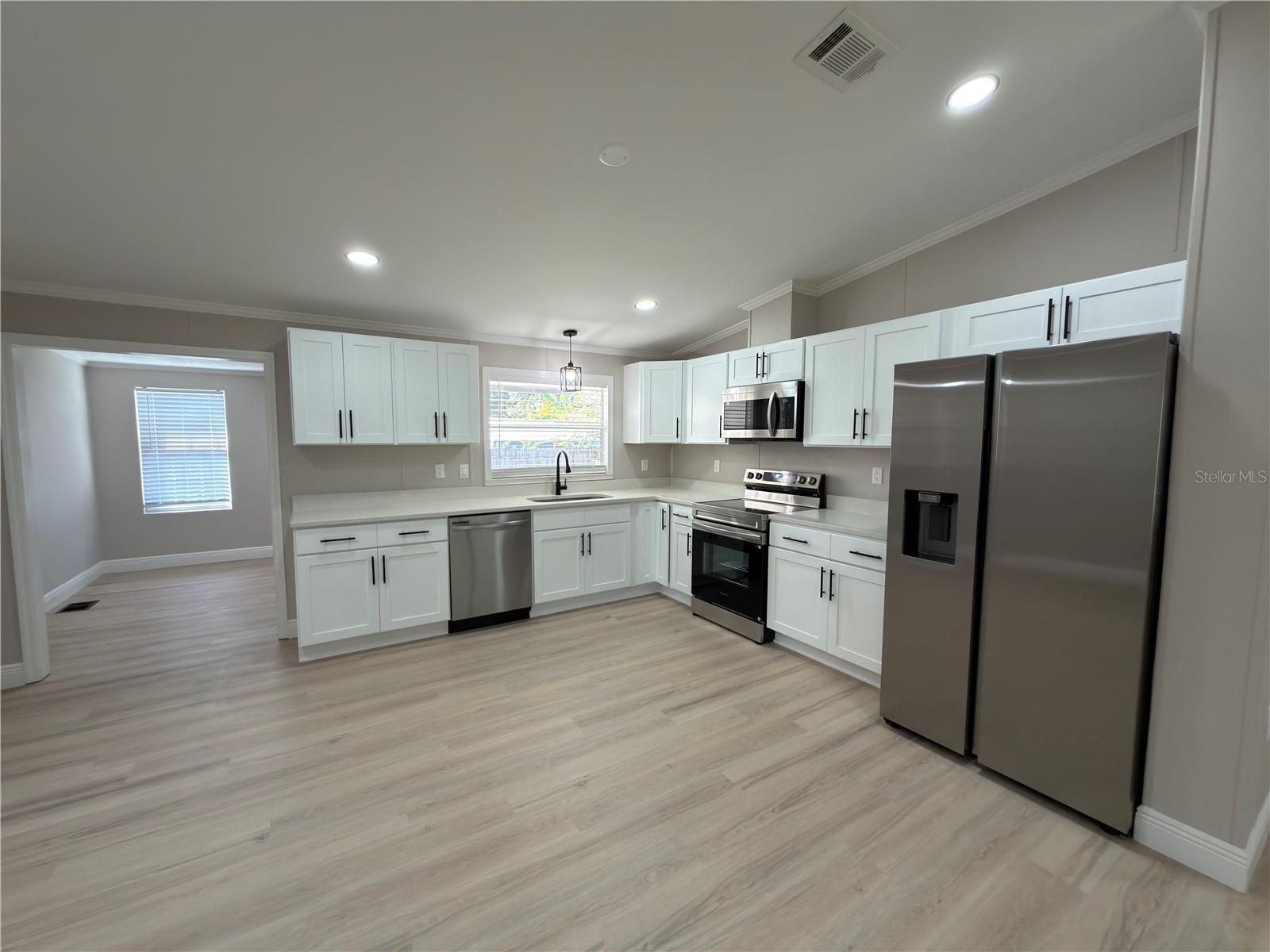 BREEZEWOOD ESTATE - Residential