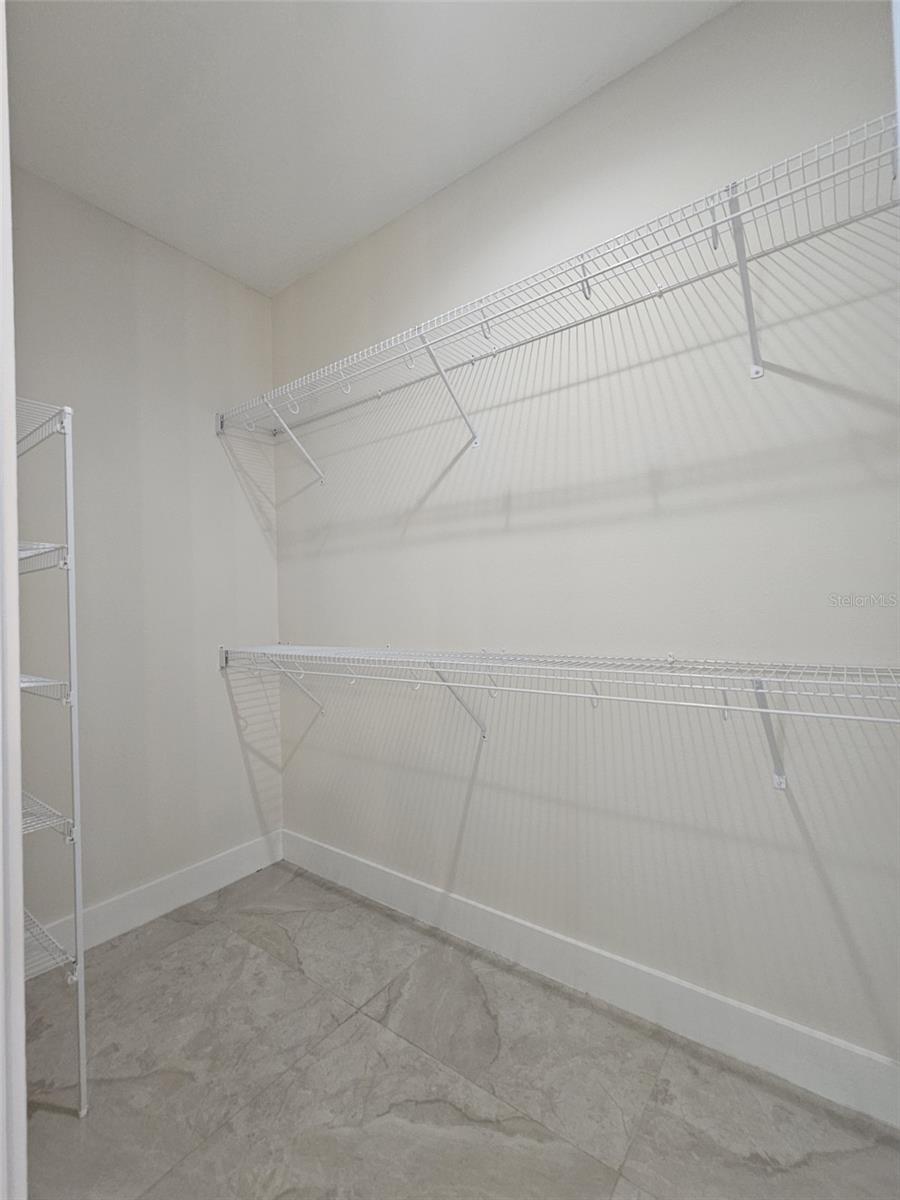 PORT TAMPA CITY - Residential Lease