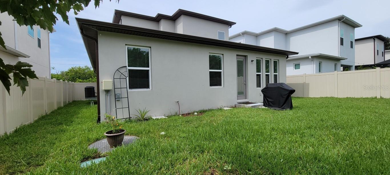 PORT TAMPA CITY - Residential Lease