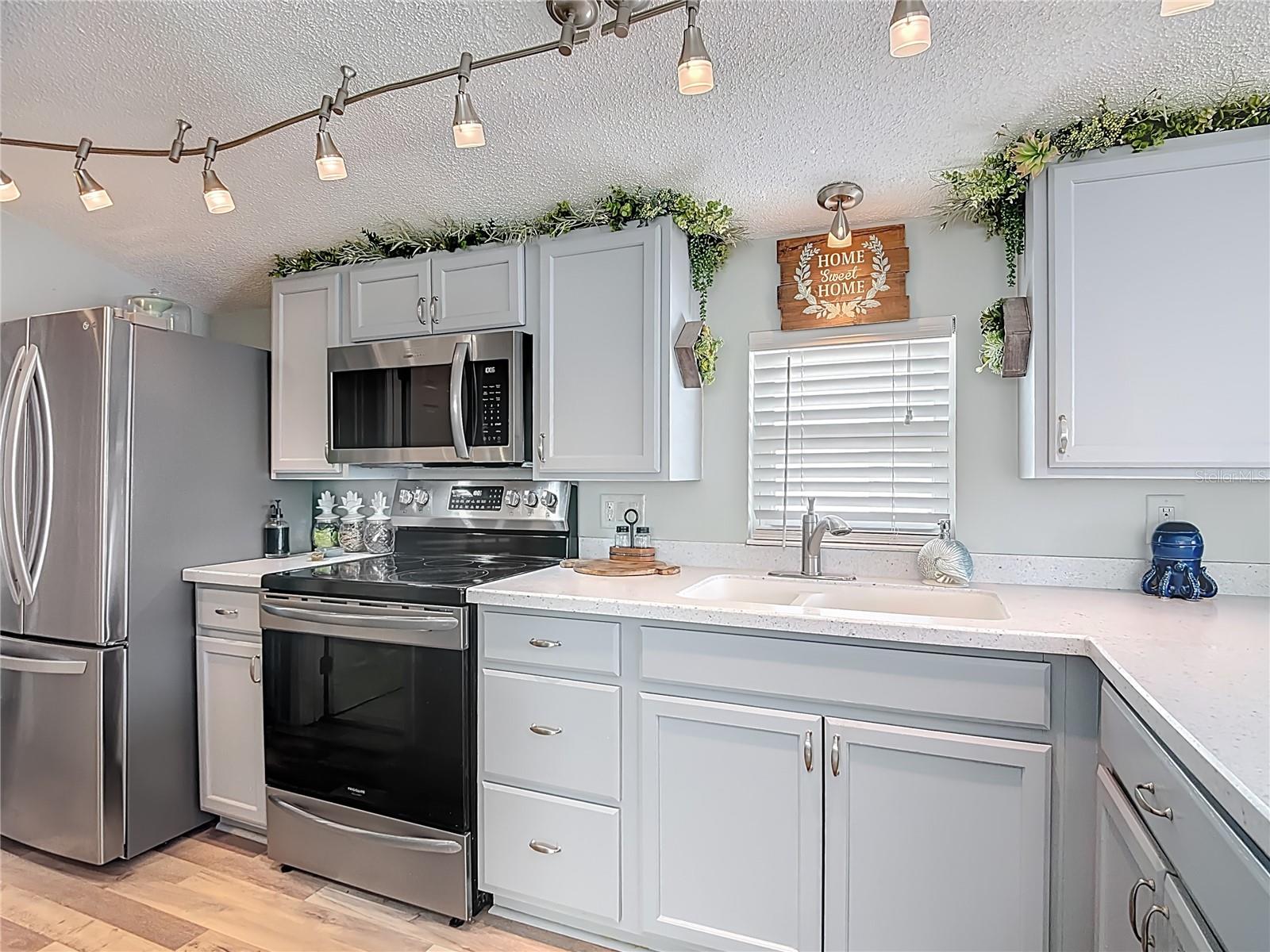 OUTDOOR RESORTS AT ORLANDO - Residential