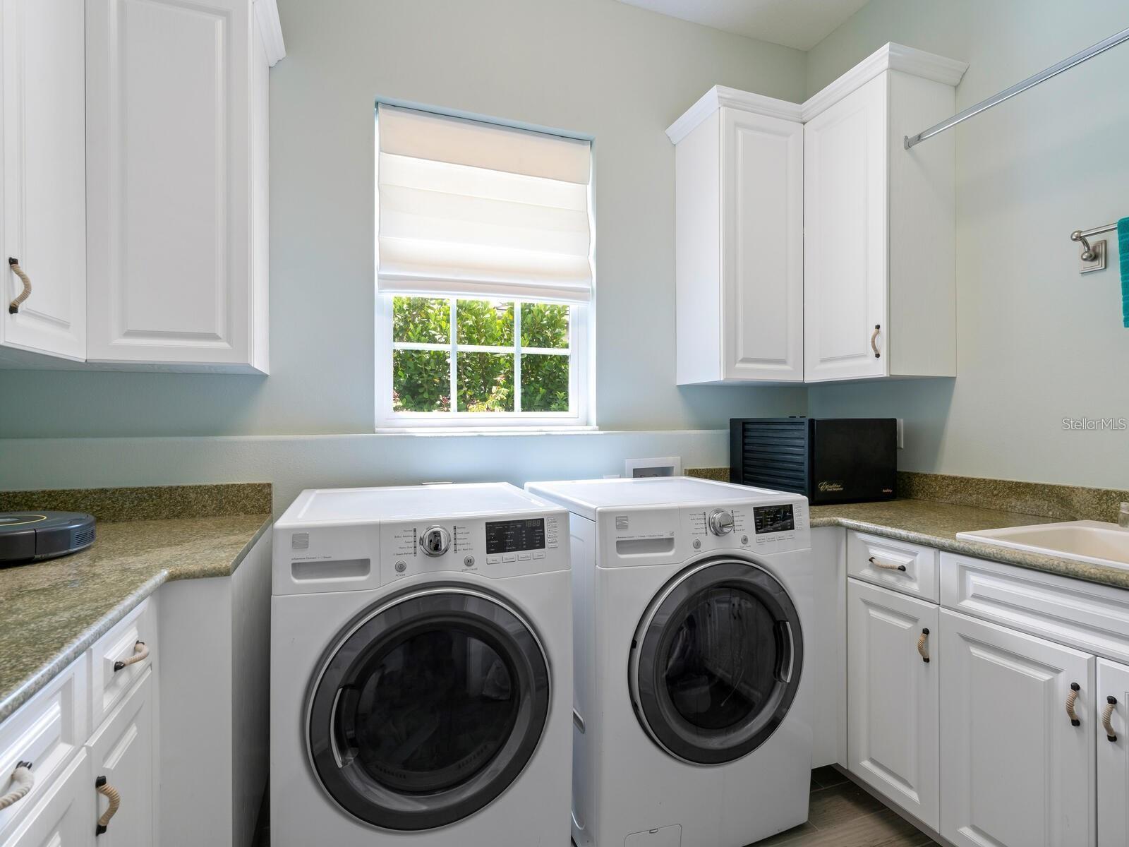 LAKE CLUB PH II UNIT 1-B - Residential