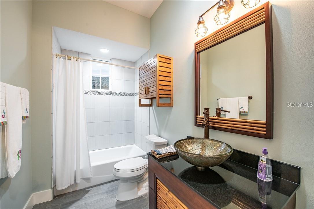 LAKE CLUB PH II UNIT 1-B - Residential