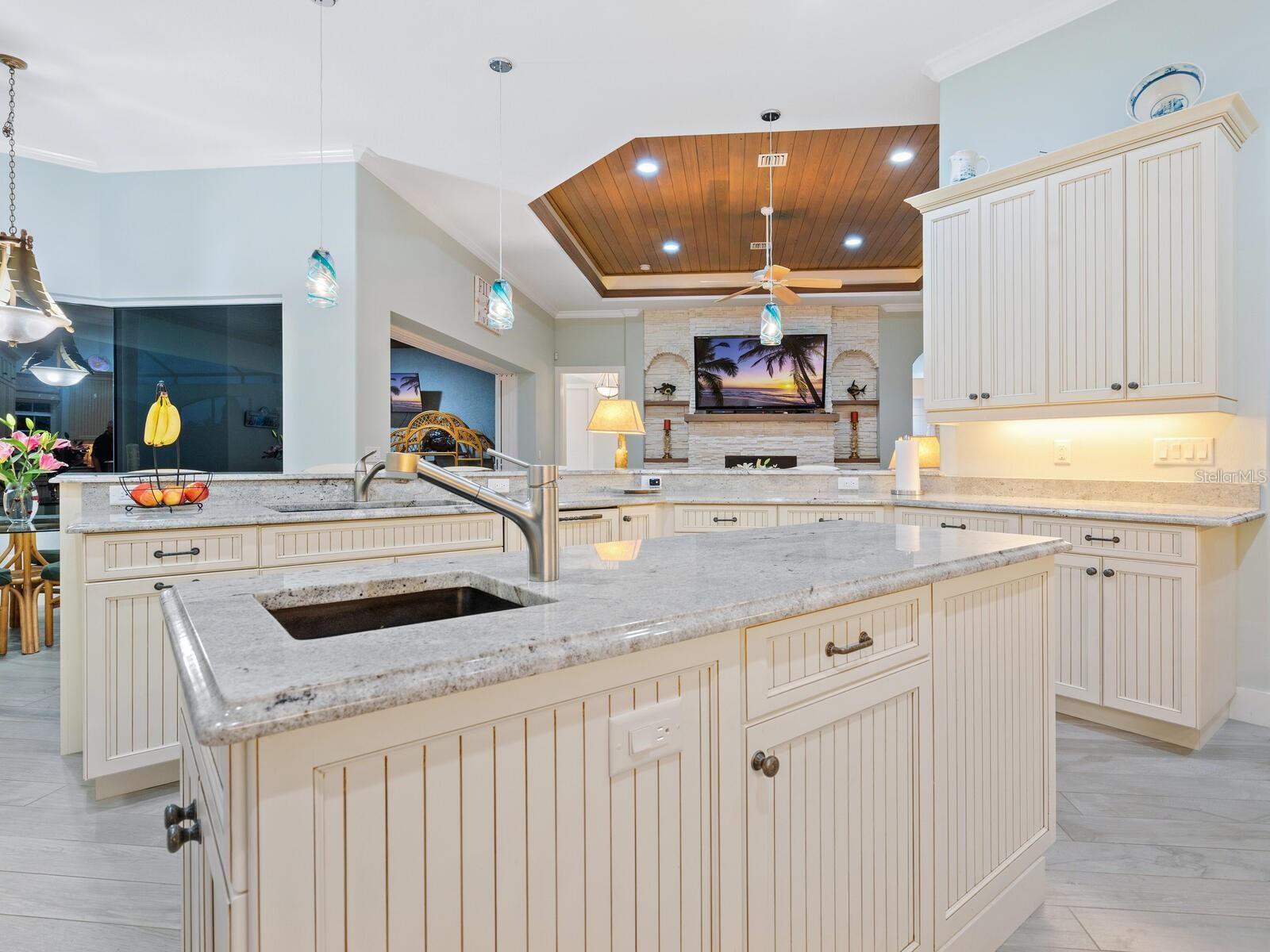 LAKE CLUB PH II UNIT 1-B - Residential