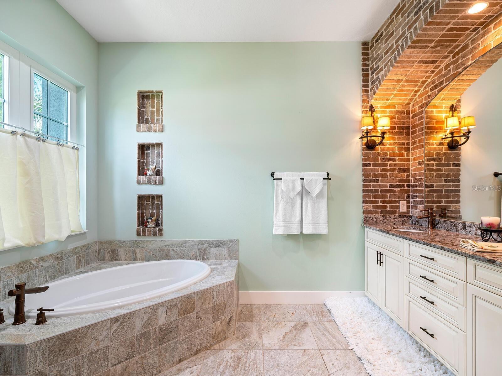 LAKE CLUB PH II UNIT 1-B - Residential