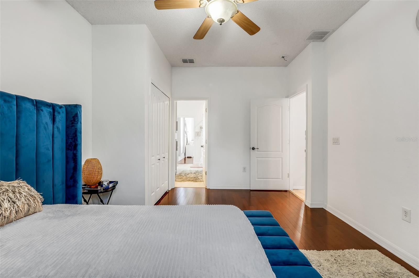 LA VINA PH 02 B - Residential
