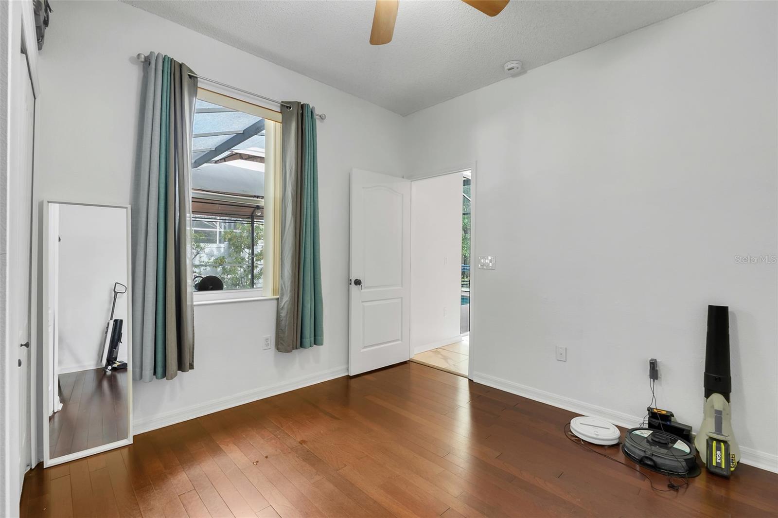 LA VINA PH 02 B - Residential