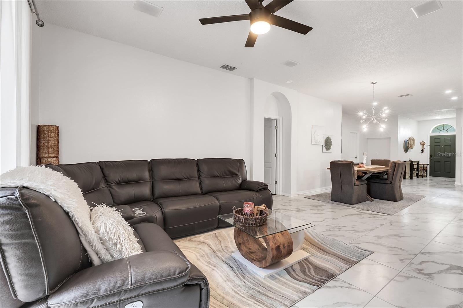 LA VINA PH 02 B - Residential