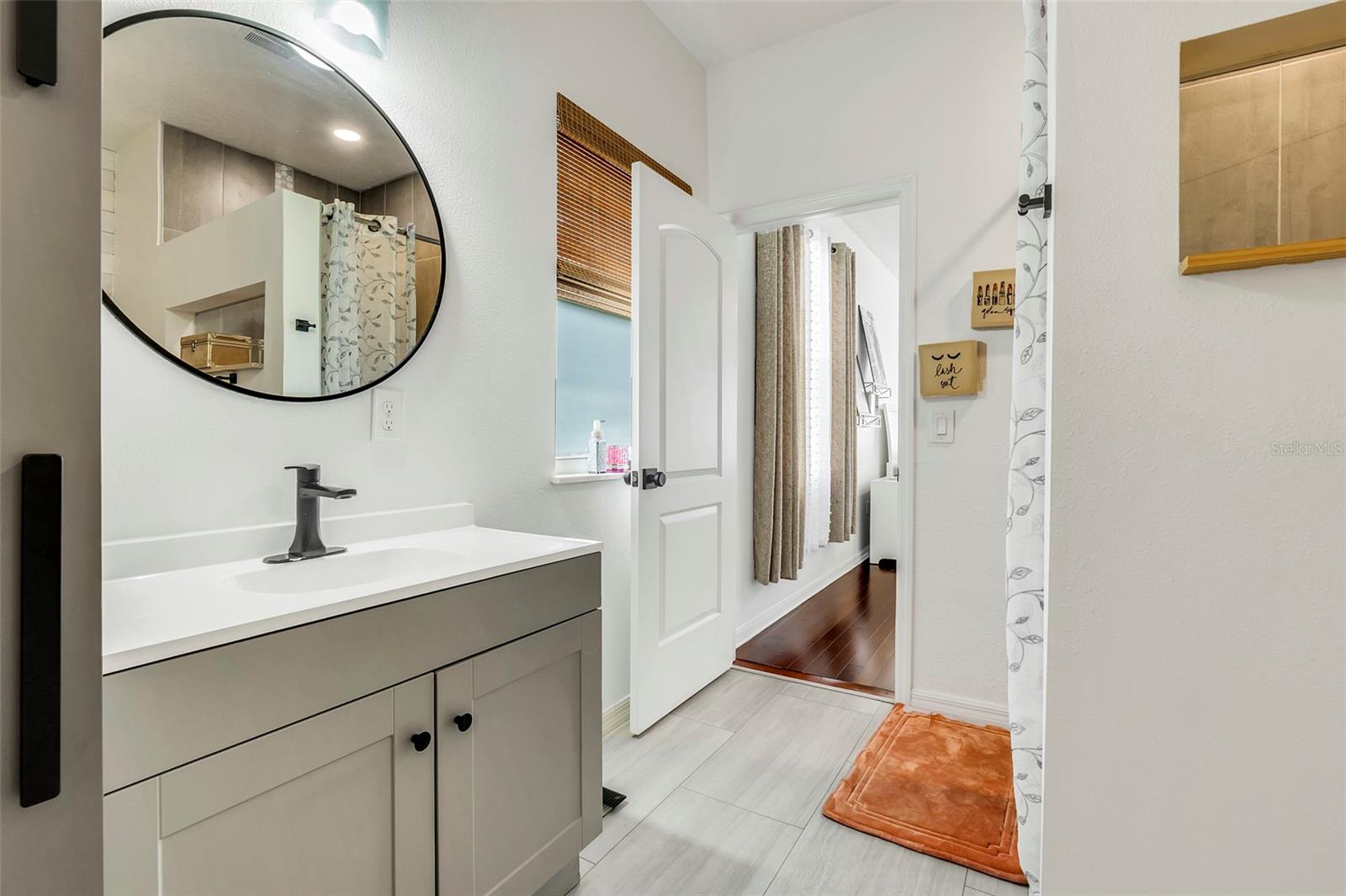 LA VINA PH 02 B - Residential