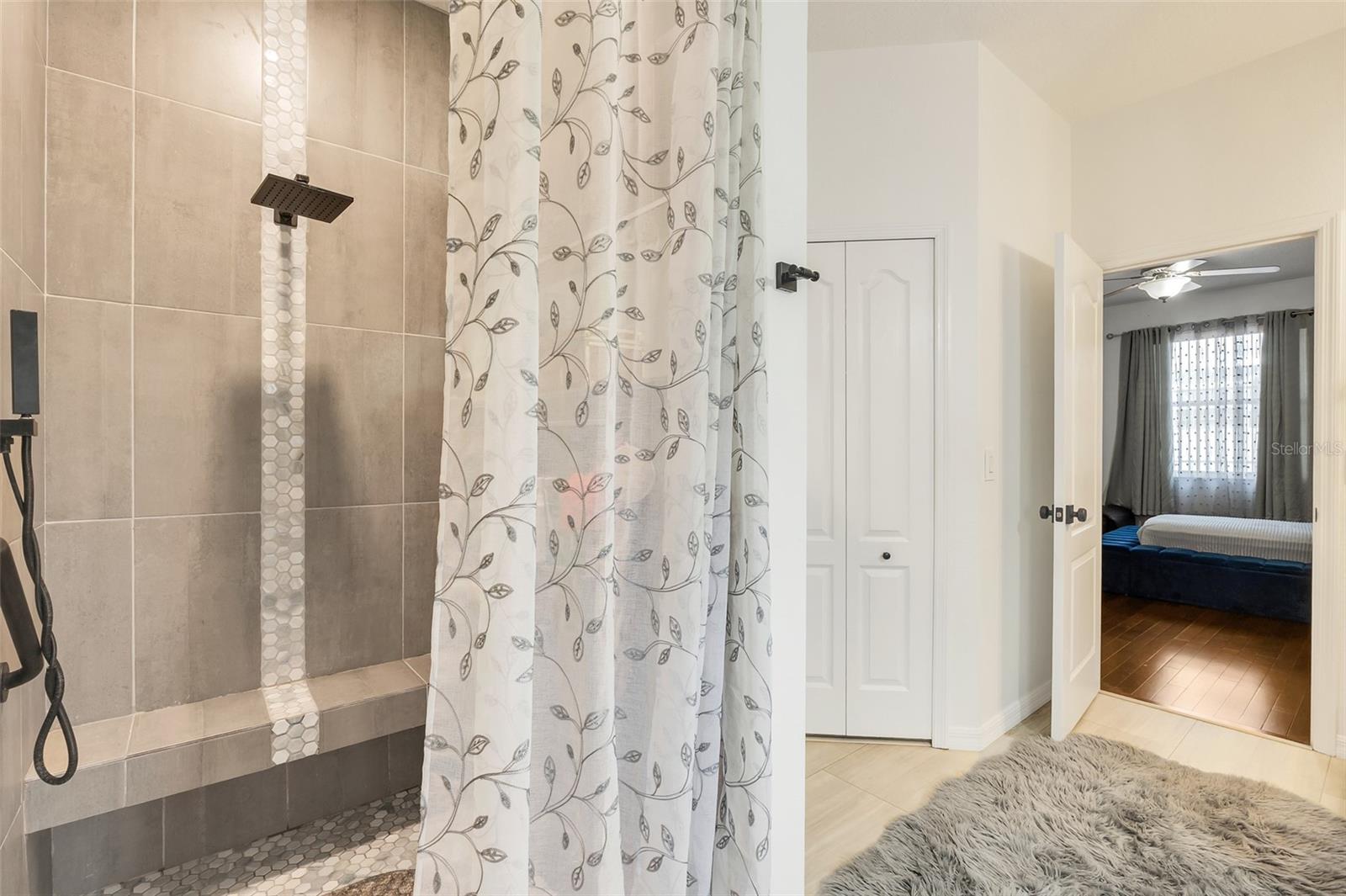 LA VINA PH 02 B - Residential
