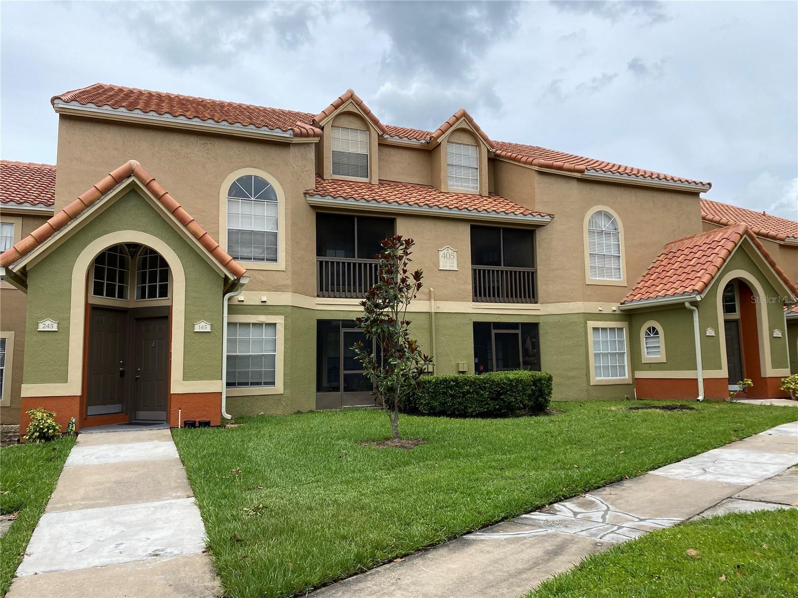 KISSIMMEE 3 BEDRM TWO-STORY CONDO FOR RENT!
Priced Low, Call Now, Move In Ready, Condo, 2 Floor Unit, Plenty Of Parking, Screened-In Patio, Eat-In Kitchen, Tile Flooring, Freshly Painted, Ceiling Fans In Many Rooms, Community Is Gated, Community Tennis Court(s), Just 40 Minutes To Downtown Orlando, Just 35 Minutes To The Airport, Convenient To 50 And Turnpike 192, Convenient To Major Roads, Shopping, And Schools, Convenient To John Young, Stainless Steel Appliances Included, Blinds Included. The deposit amount is based upon the application results. Pets: OK (Dangerous Pets are not permitted, Pit Bulls, etc.) Priced $1,750.00 for the first 4 months, $1,850.00 for the remaining 8 months (Average: $1,817.00/mo). AVAILABLE: September 08, 2025