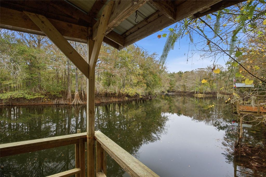 Photo of 3899 E Riverside Drive, Dunnellon, FL 34434 (MLS # OM714629)