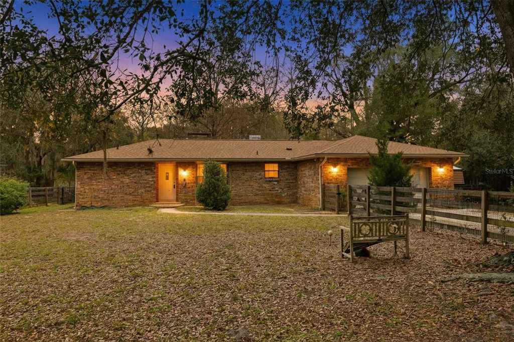 Photo of 3899 E Riverside Drive, Dunnellon, FL 34434 (MLS # OM714629)