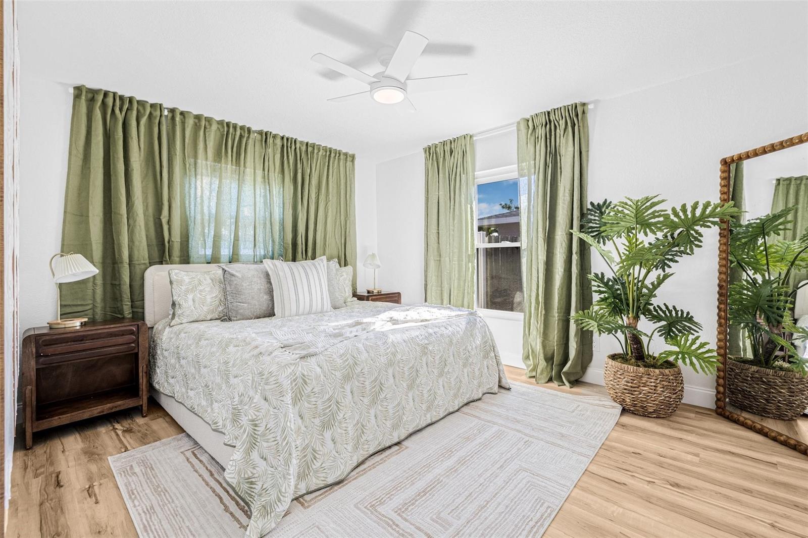 PALMA SOLA BAY ESTATES - Residential