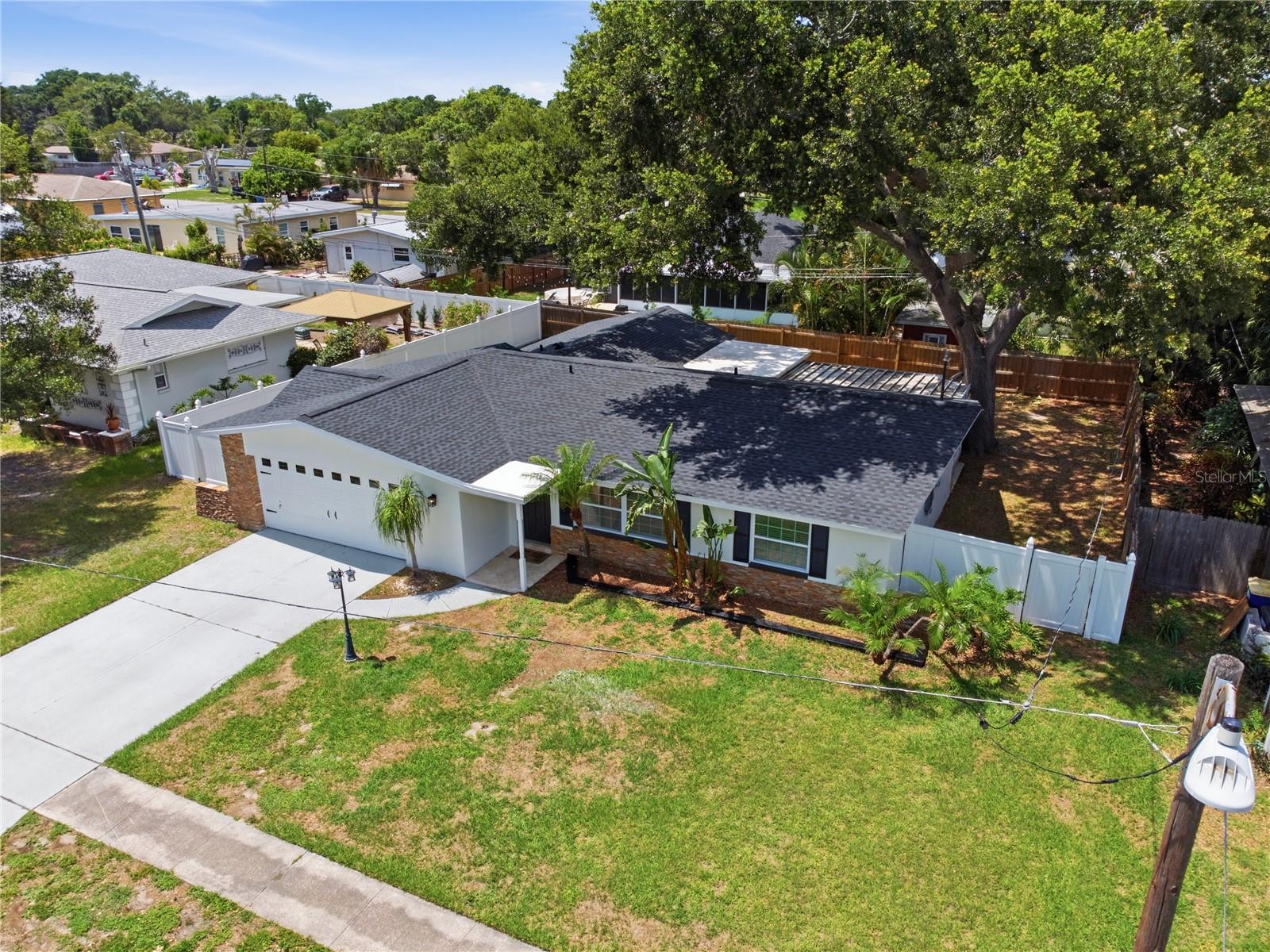 AMBLESIDE 2ND ADD - Residential