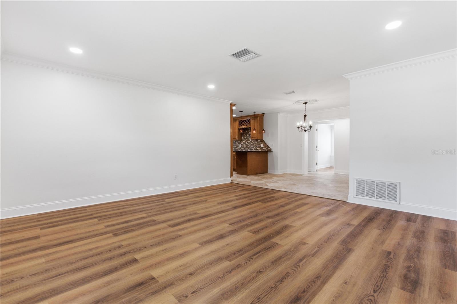 1656 WEBB DRIVE