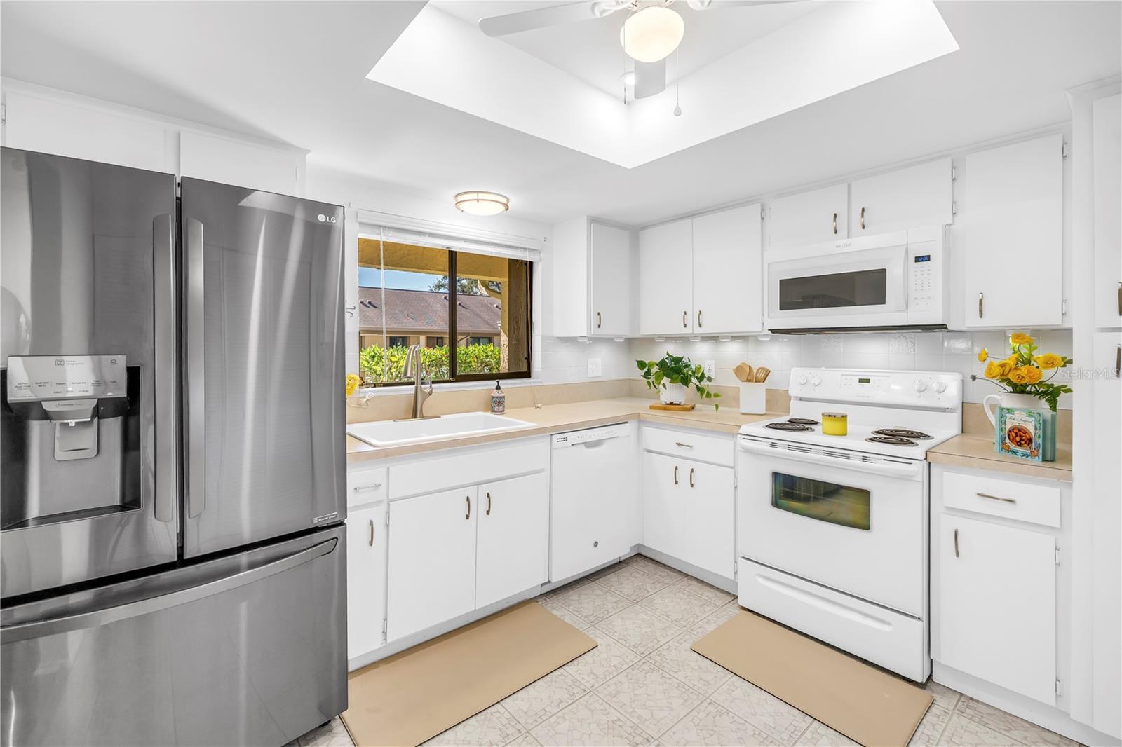 2585 BAY BERRY DRIVE 43D