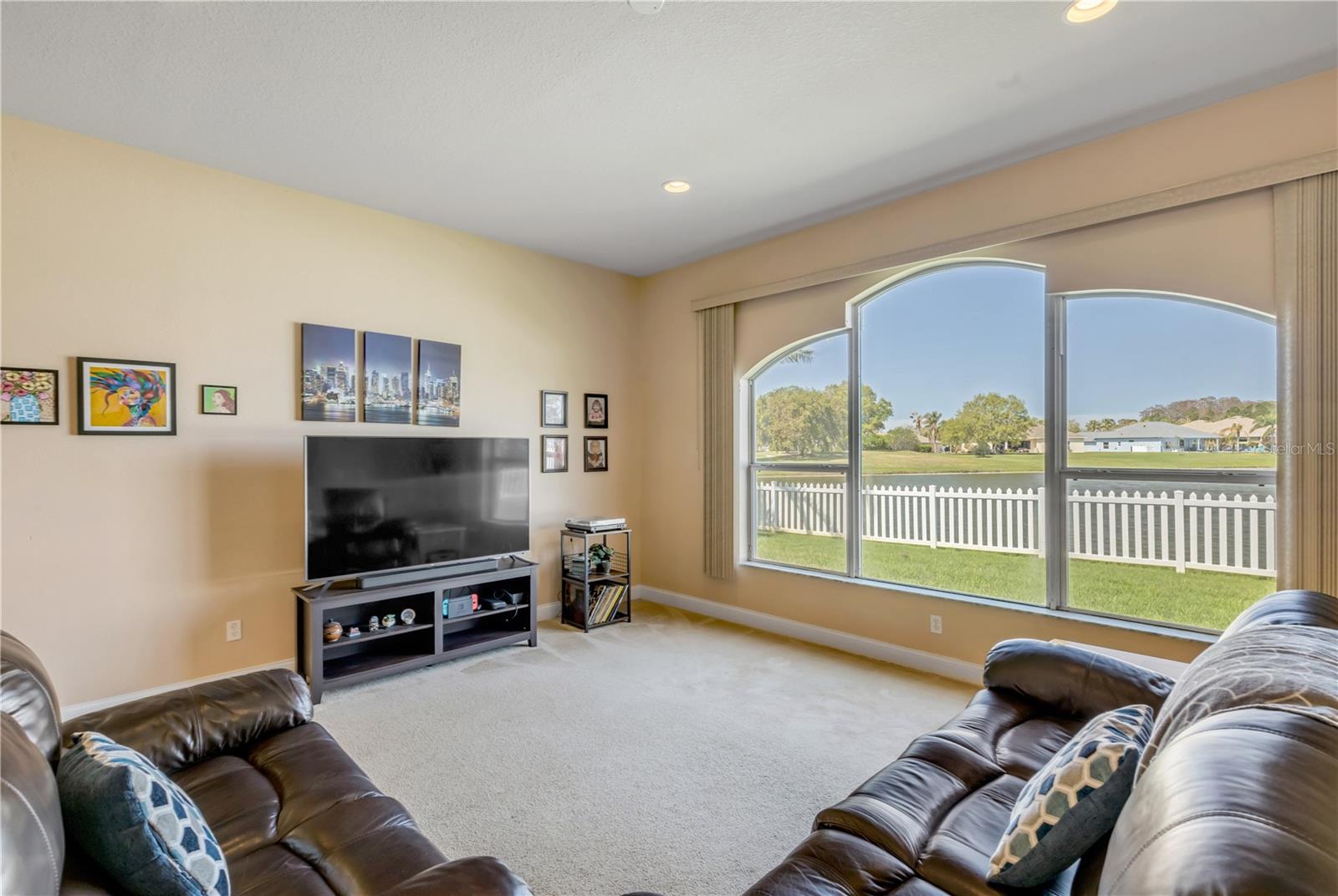 PROMENADE PARKE - Residential