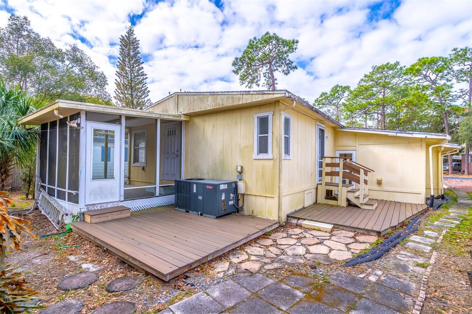 THE FOREST - Residential