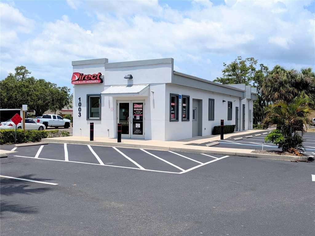 Photo of 1003 1st Street E, Bradenton, FL 34208 (MLS # A4689383)