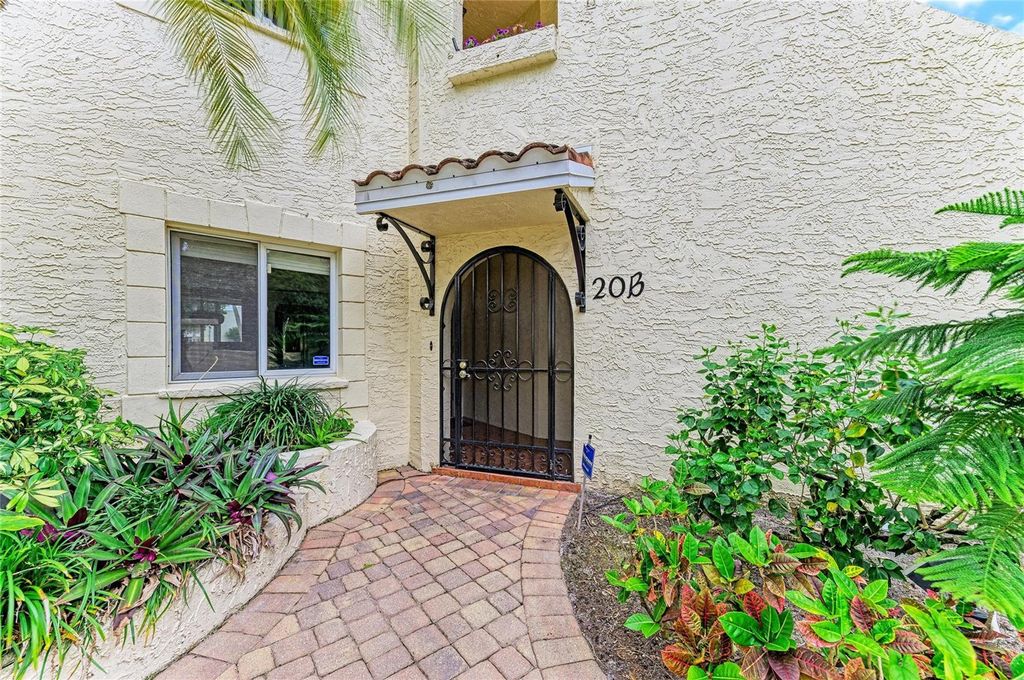 Photo of 6101 34th Street W #20B, Bradenton, FL 34210 (MLS # A4689140)