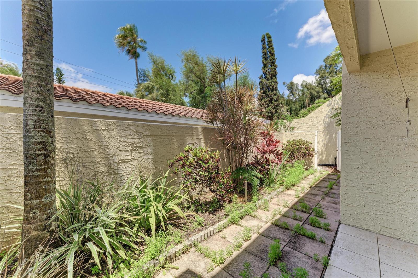 VIZCAYA PH 1, 2, 3, 4, 5, 7, 9, 12, 13, 15&16 - Residential