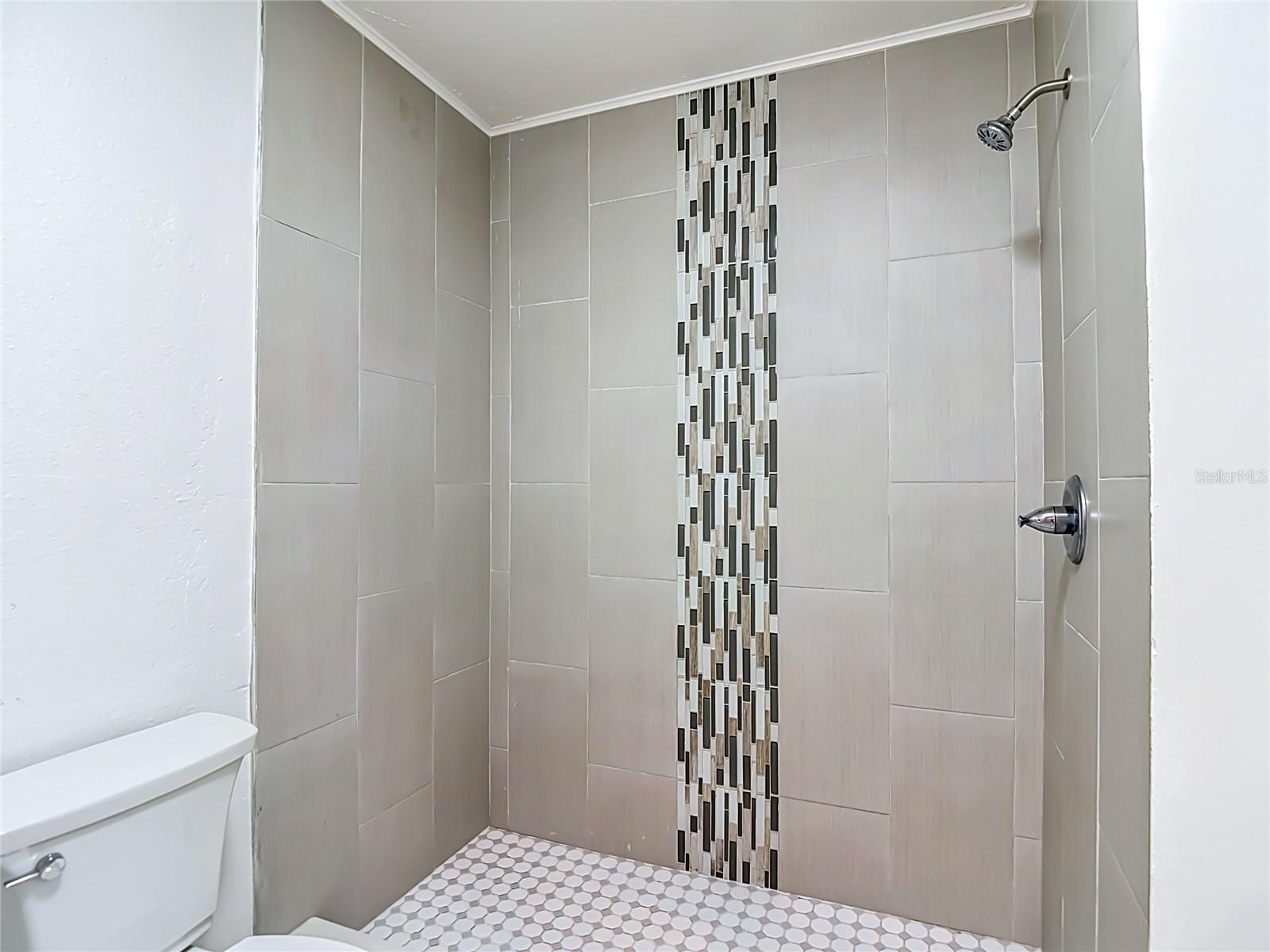 TWIN LAKES ESTATES ADD - Residential