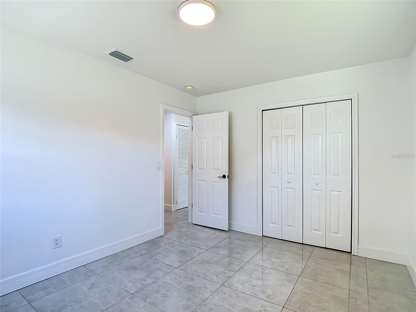 TWIN LAKES ESTATES ADD - Residential