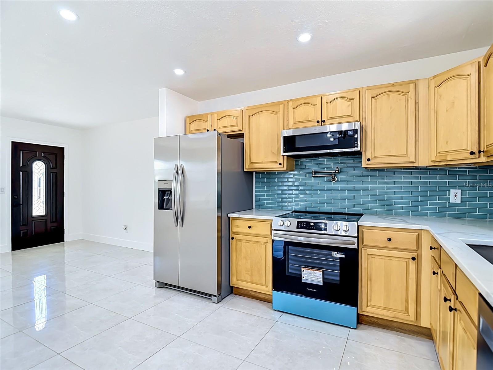 TWIN LAKES ESTATES ADD - Residential