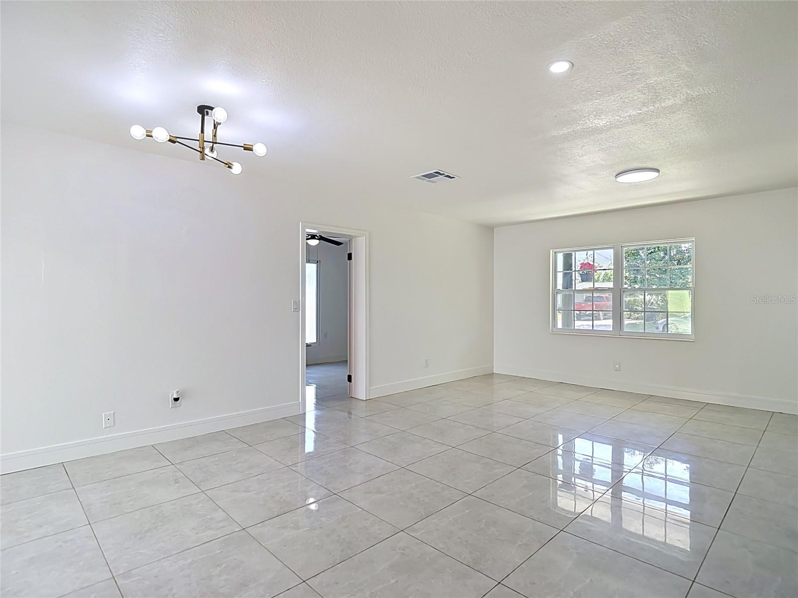 TWIN LAKES ESTATES ADD - Residential