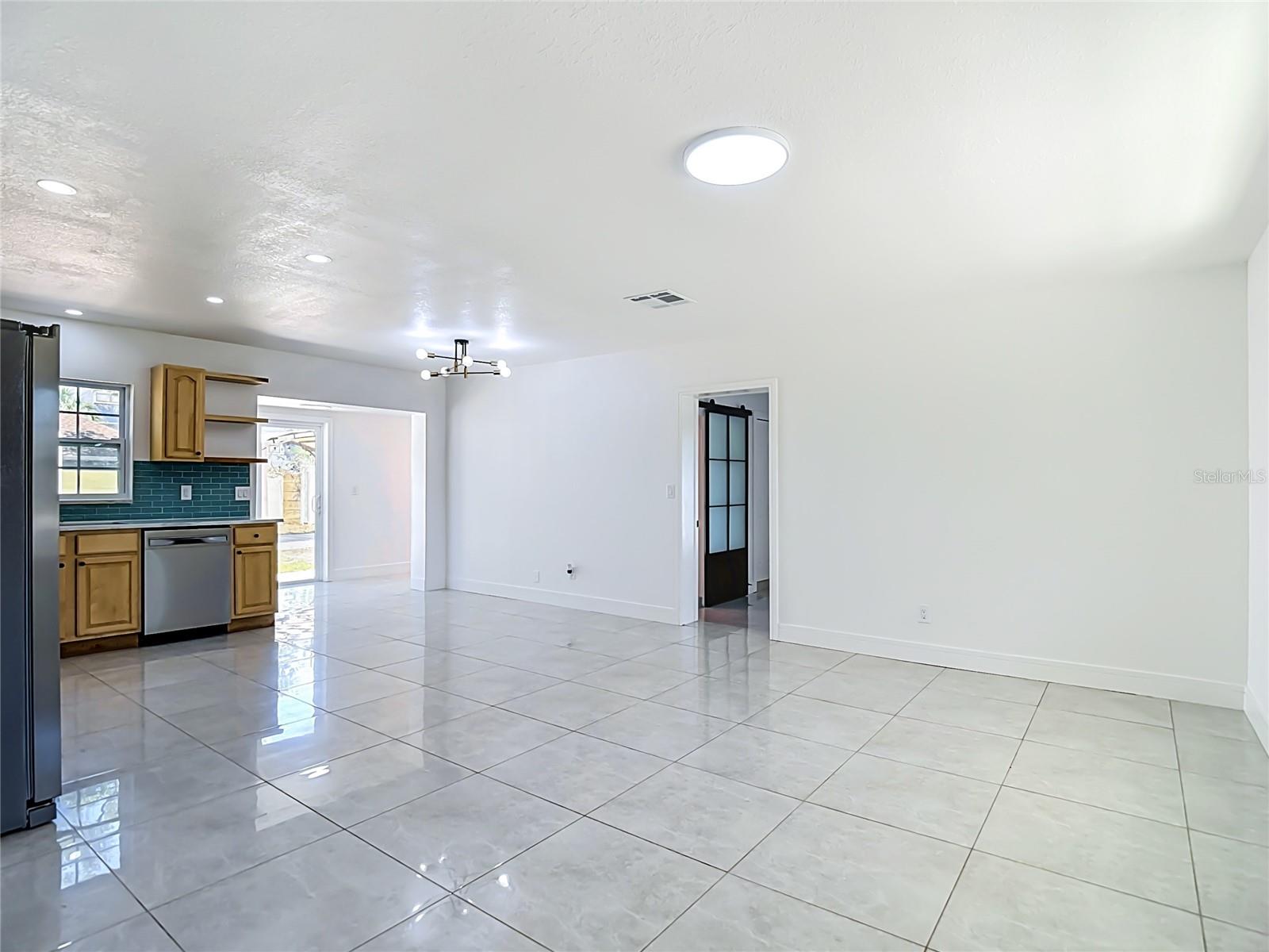 TWIN LAKES ESTATES ADD - Residential