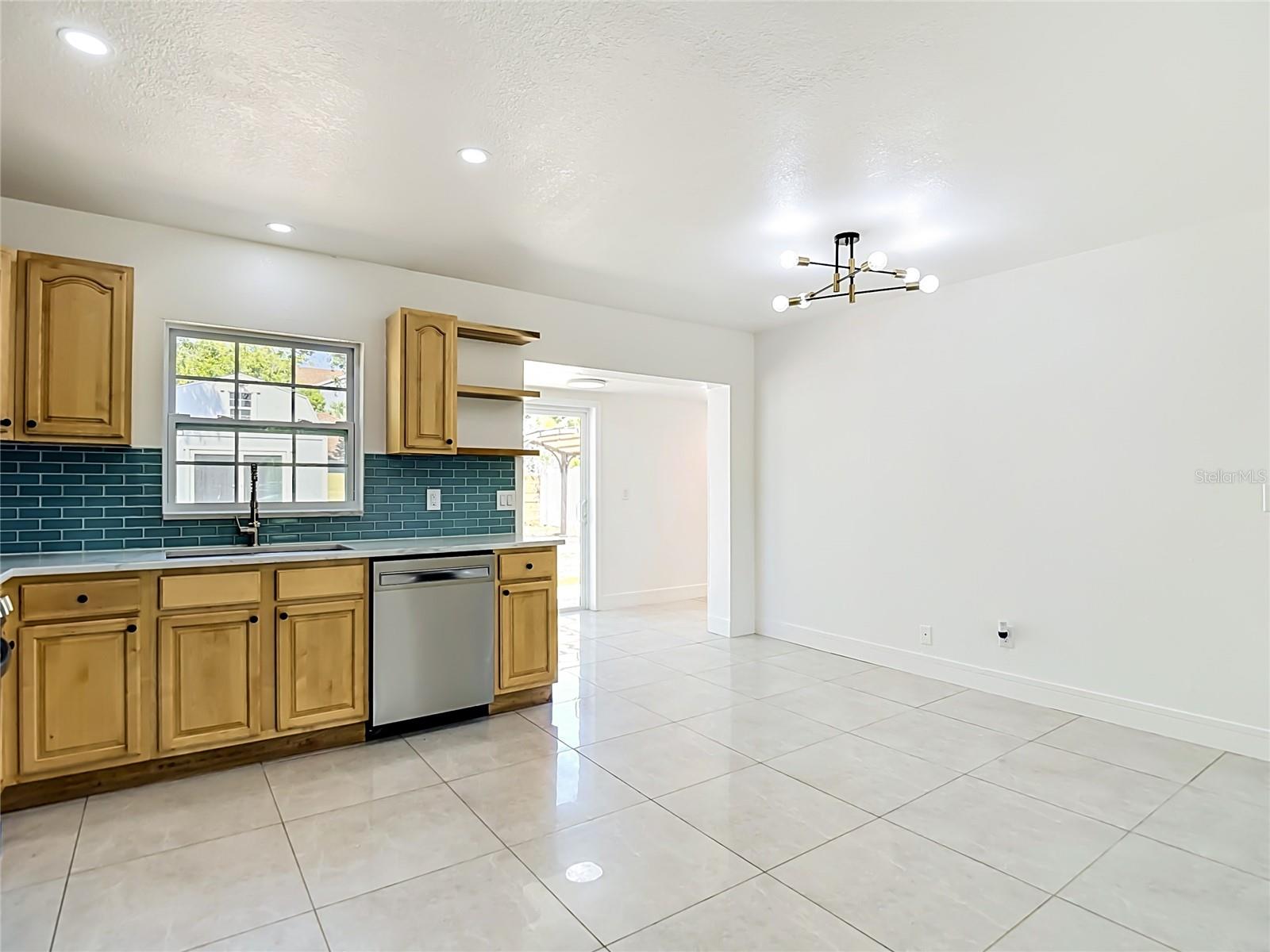 TWIN LAKES ESTATES ADD - Residential