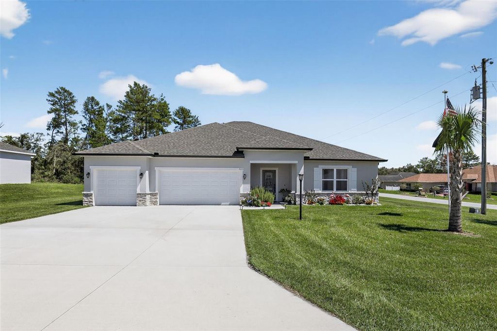 Photo of 9839 SW 40th Terrace, Ocala, FL 34476 (MLS # O6344736)