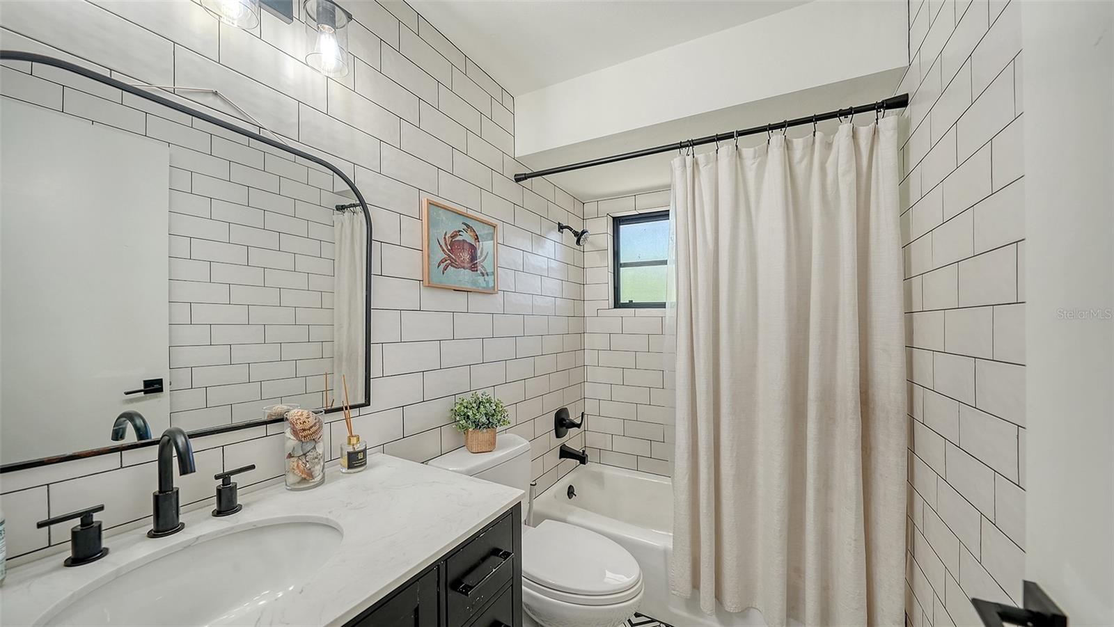 CATHEDRAL OAKS ESTATES - Residential