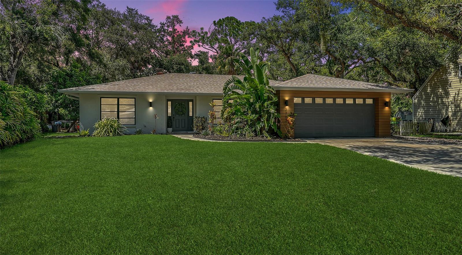 2707 GREENDALE DRIVE