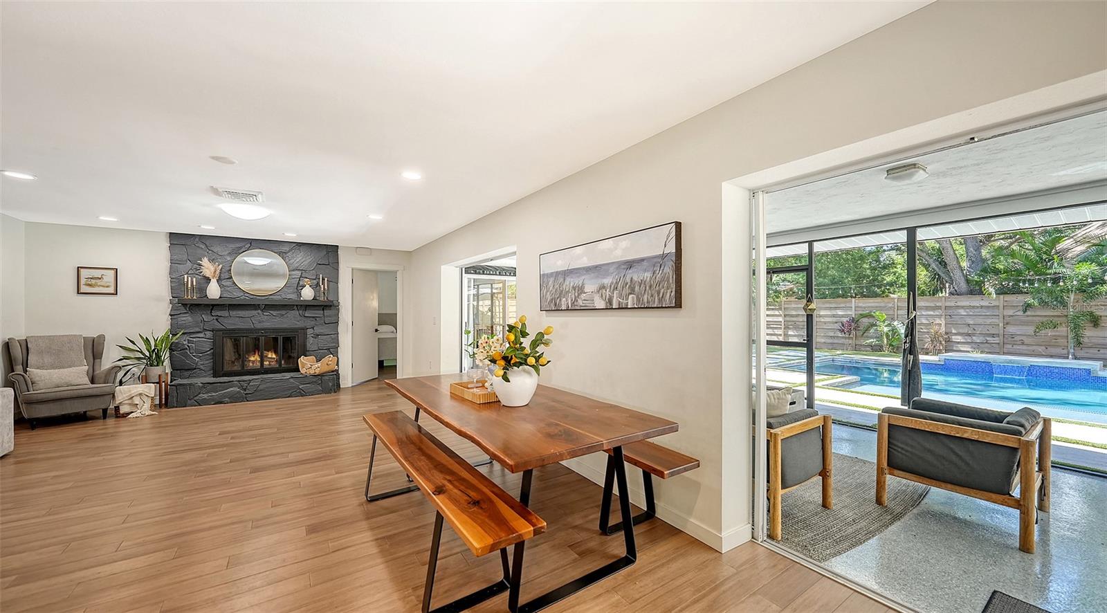 CATHEDRAL OAKS ESTATES - Residential