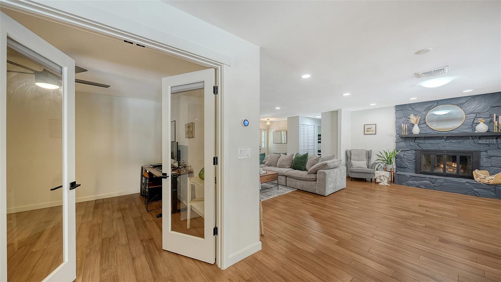 CATHEDRAL OAKS ESTATES - Residential