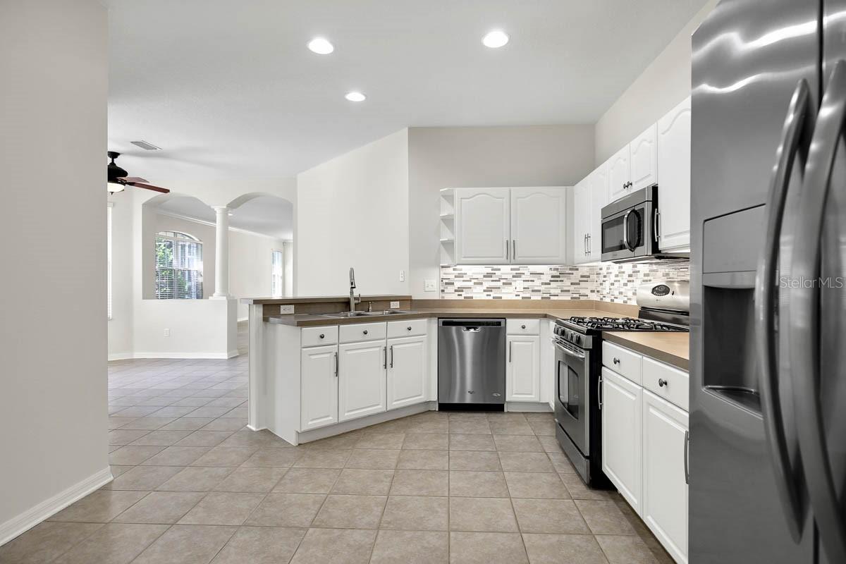 FISHHAWK RANCH PH 2 PRCL - Residential Lease