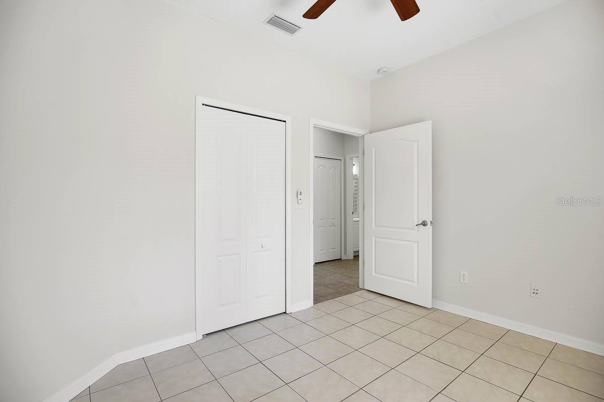 FISHHAWK RANCH PH 2 PRCL - Residential Lease