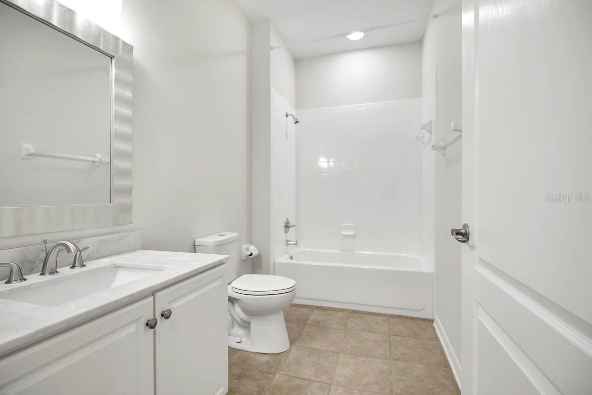 FISHHAWK RANCH PH 2 PRCL - Residential Lease