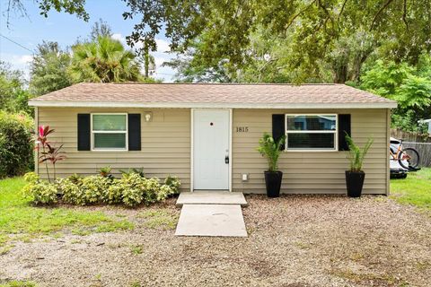 Photo of 1815 S Summerlin Avenue, Sanford, FL 32771 (MLS # O6345854) Photo of 1815 S Summerlin Avenue, Sanford, FL 32771 (MLS # O6345854)