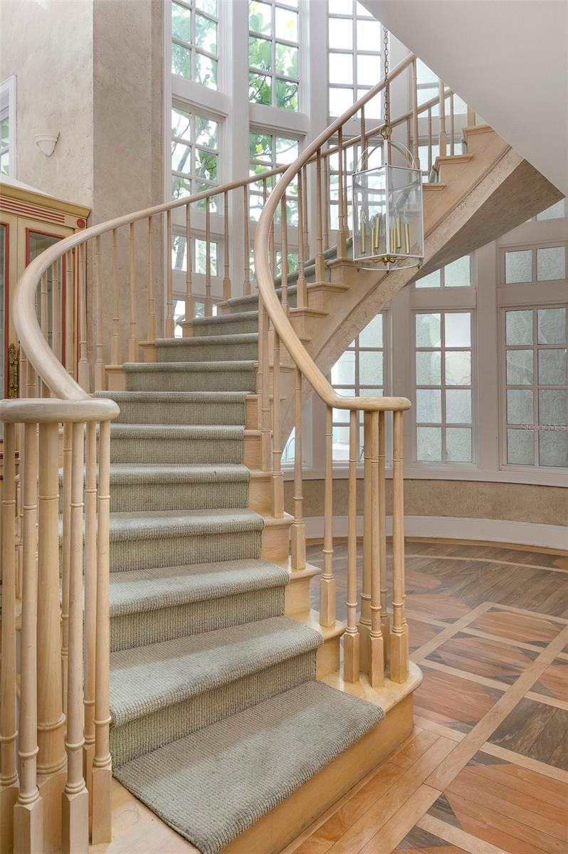 ISLAND HOMES - Residential