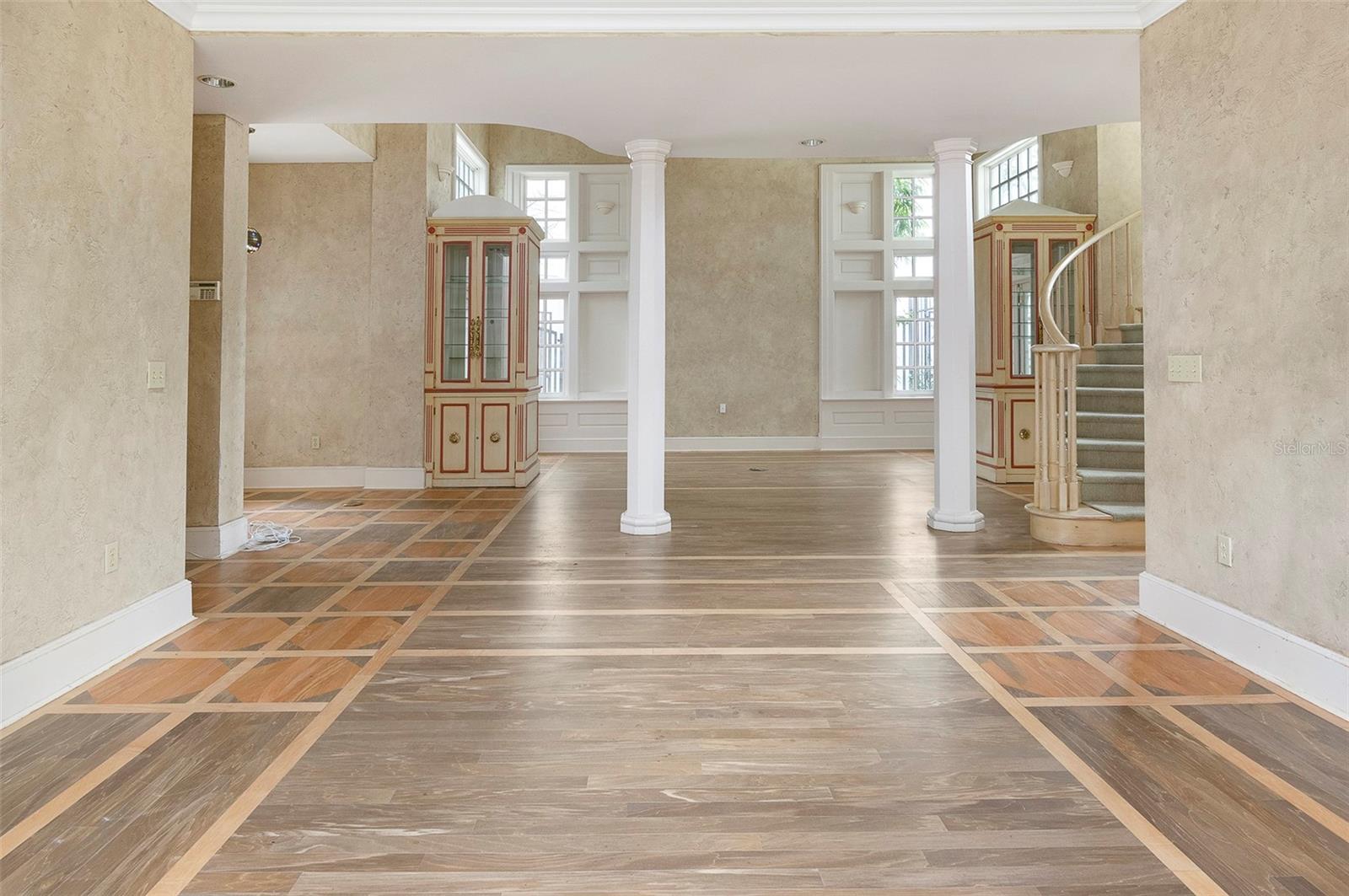 ISLAND HOMES - Residential