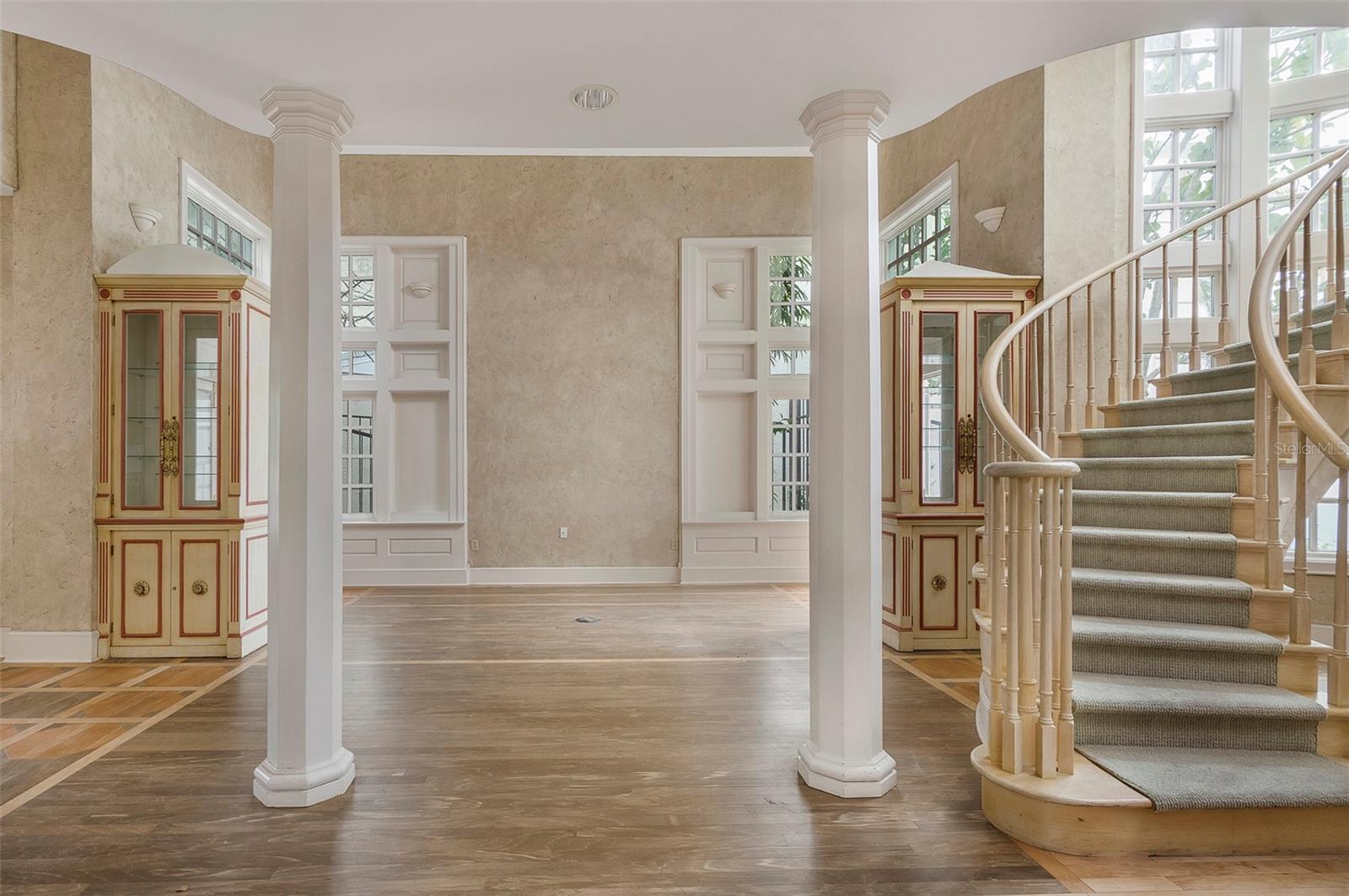 ISLAND HOMES - Residential