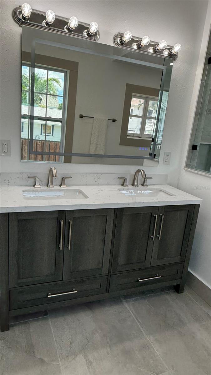 SNELL & HAMLETTS NORTH SHORE ADD - Residential